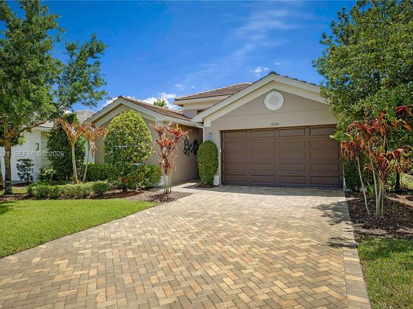 10736 SW Matisse Ln, Port St. Lucie, FL 34987