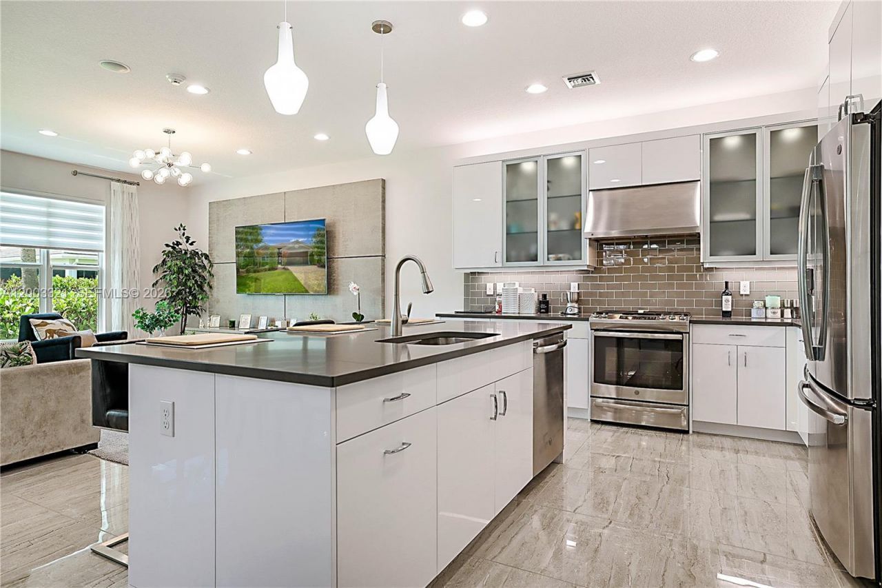 10736 SW Matisse Ln, Port Saint Lucie, FL 34987 Photo