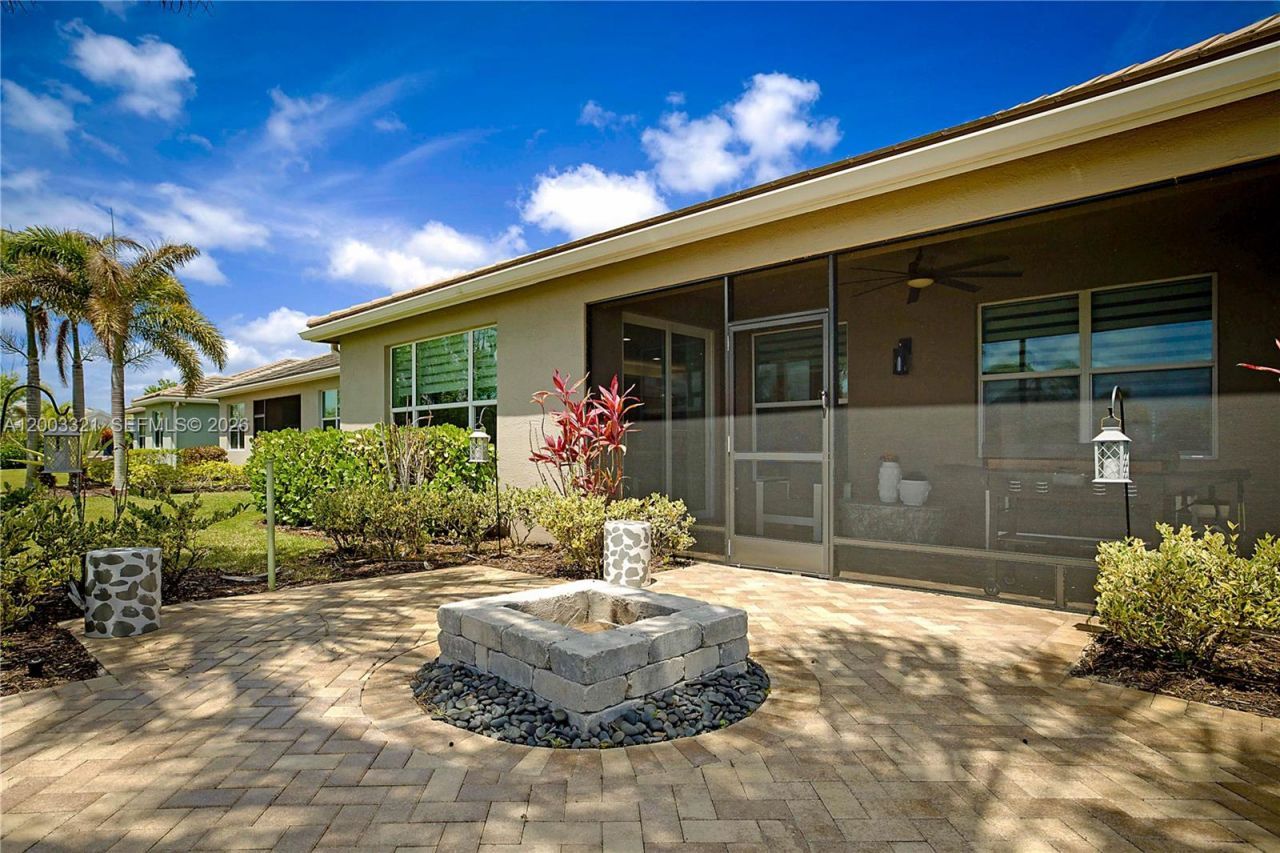 10736 SW Matisse Ln, Port Saint Lucie, FL 34987 Photo