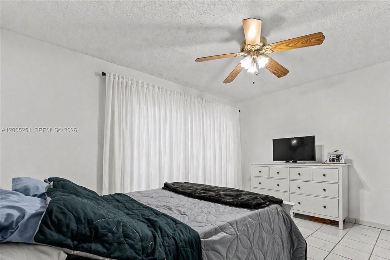 13226 NW 5th Ter, Miami, FL 33182 Photo