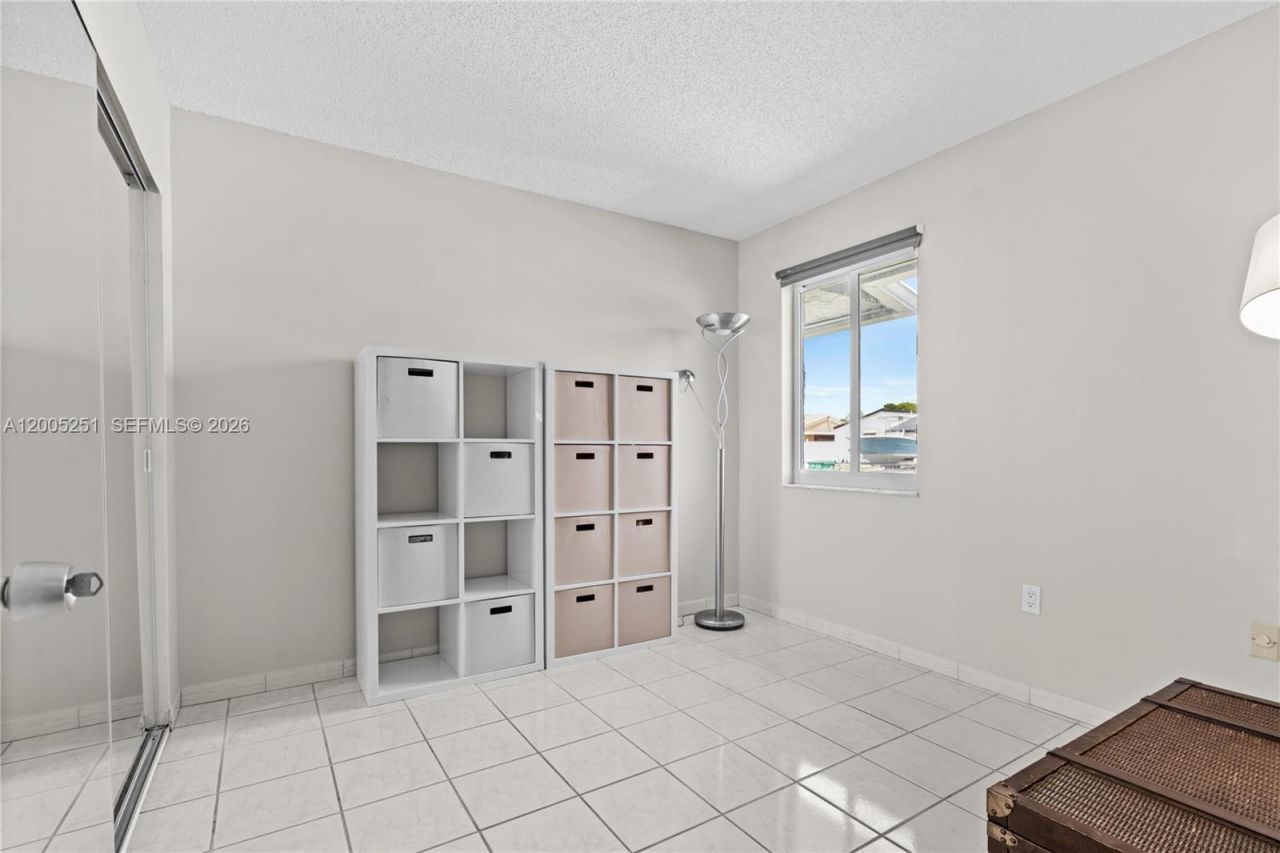 13226 NW 5th Ter, Miami, FL 33182 Photo