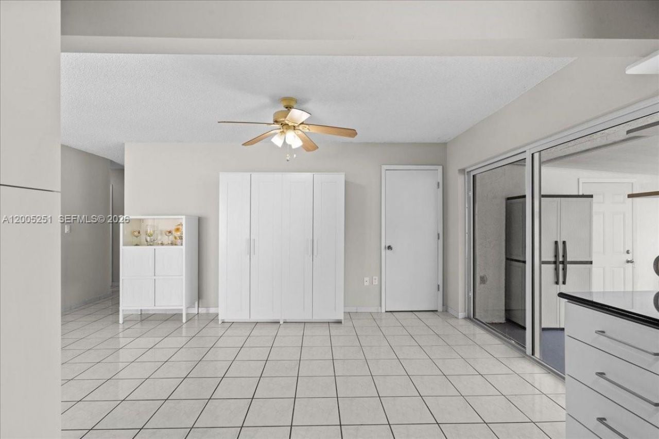 13226 NW 5th Ter, Miami, FL 33182 Photo
