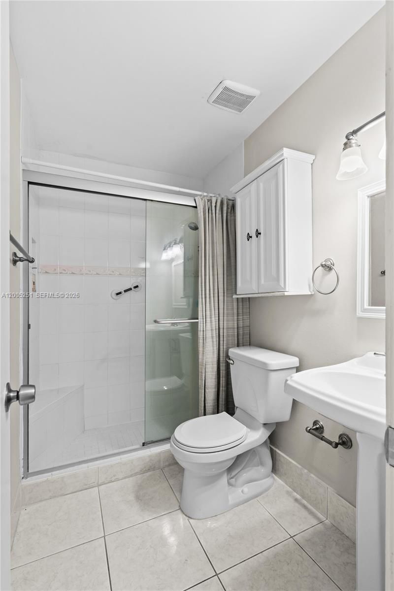 13226 NW 5th Ter, Miami, FL 33182 Photo