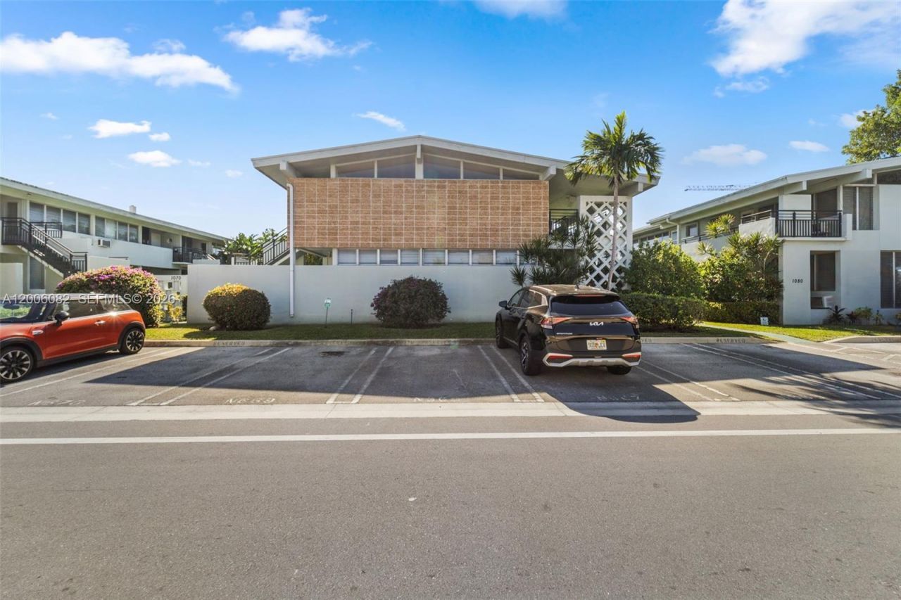 1060 98 St, Bay Harbor Islands, FL 33154 Photo