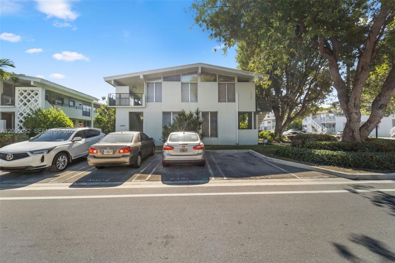 1060 98 St, Bay Harbor Islands, FL 33154 Photo
