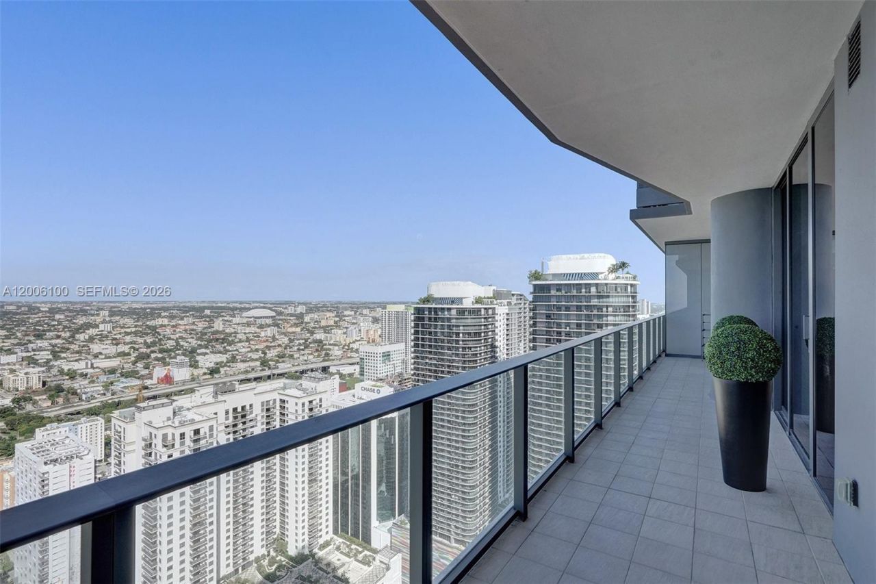 1000 Brickell Plaza, Unit PH5106, Miami, FL 33131 Photo