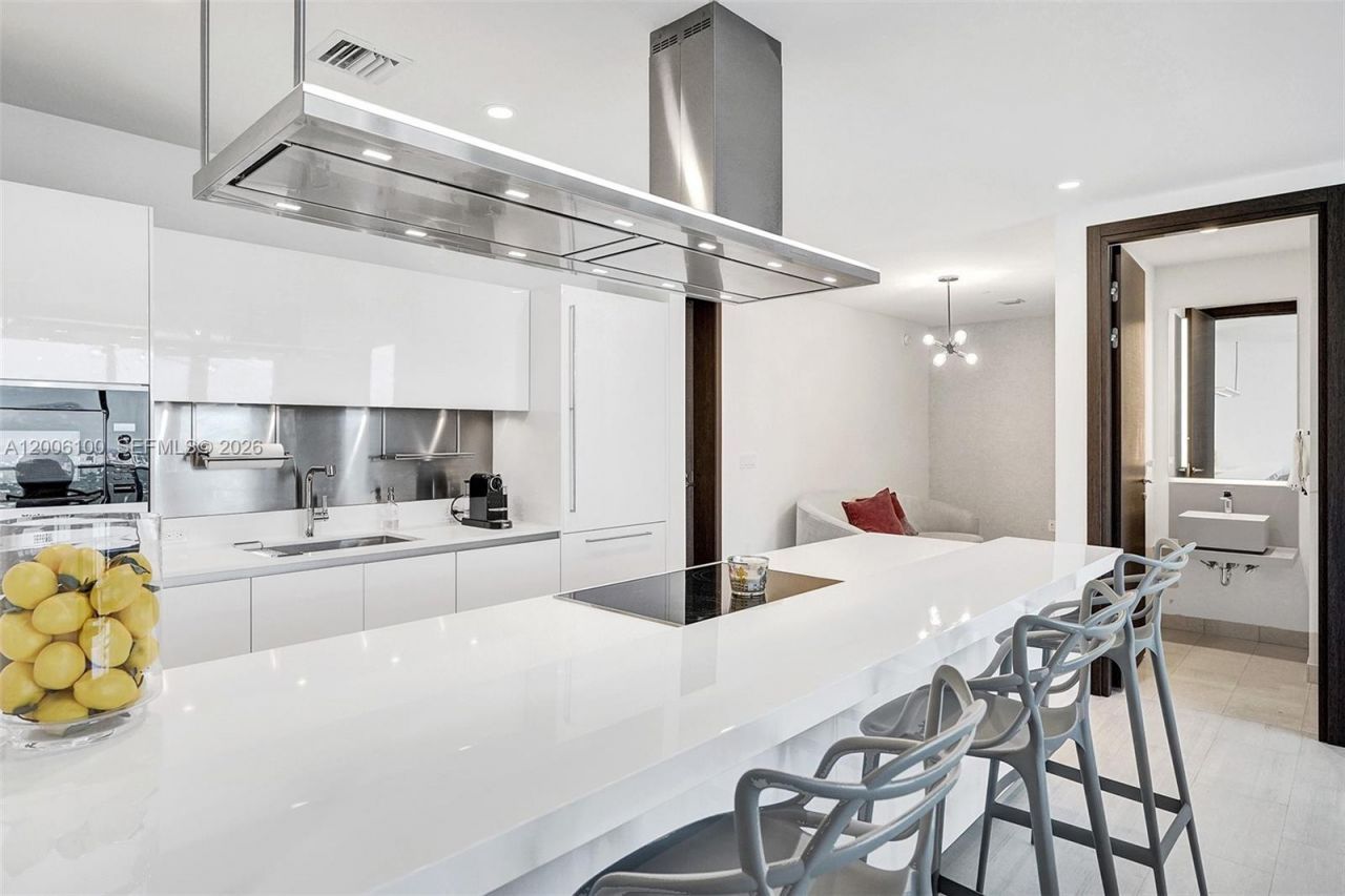 1000 Brickell Plaza, Unit PH5106, Miami, FL 33131 Photo