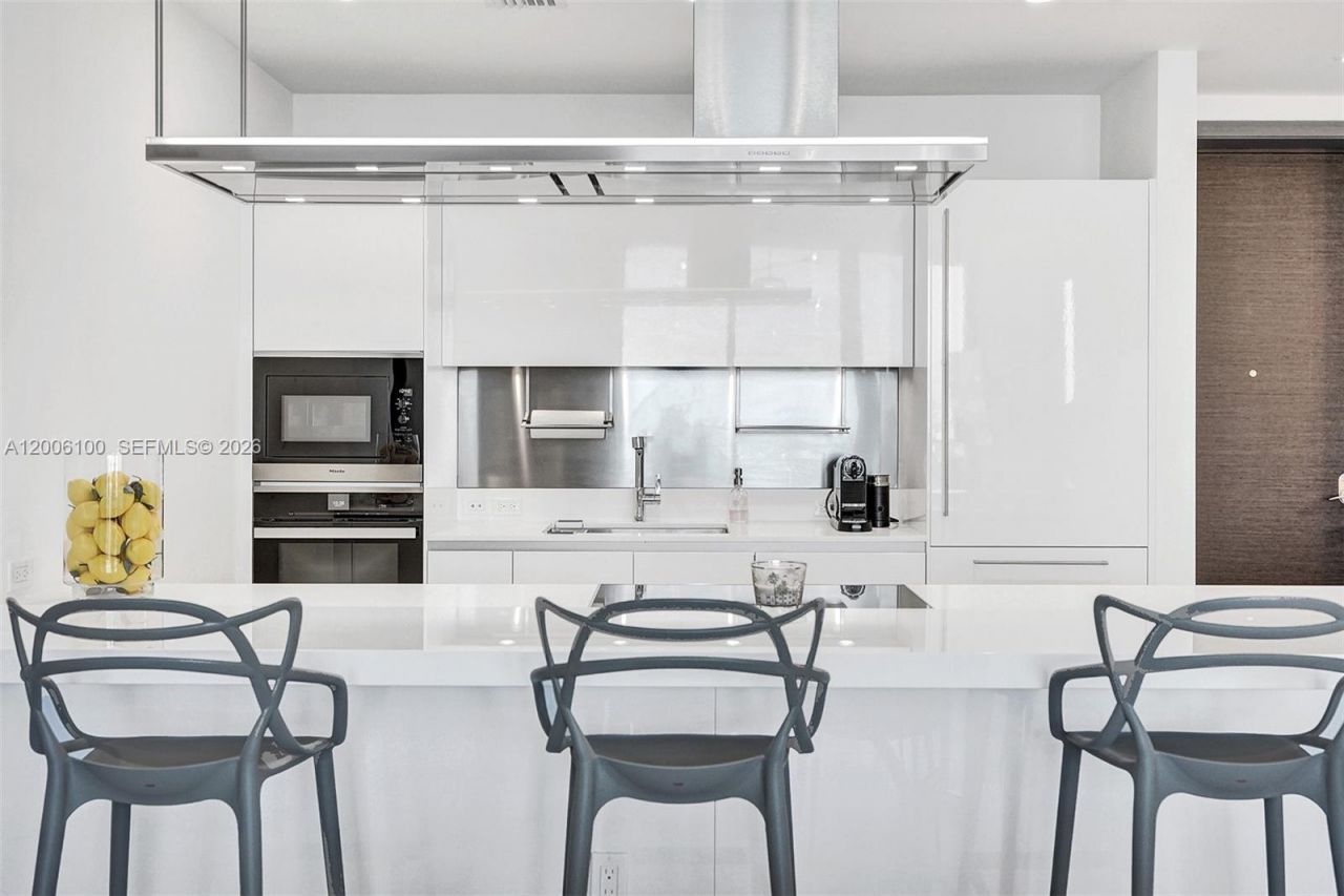 1000 Brickell Plaza, Unit PH5106, Miami, FL 33131 Photo