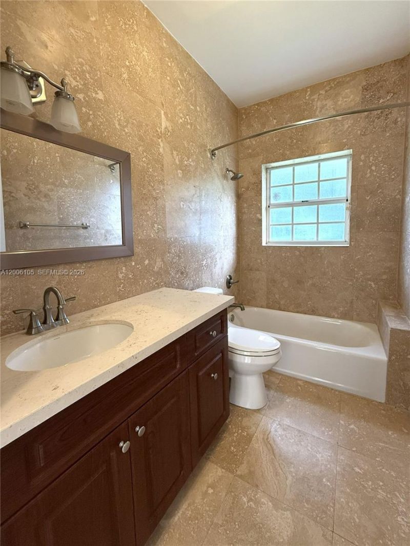 502 Madeira Ave, Unit A, Coral Gables, FL 33134 Photo