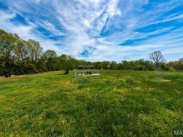 1470 Gravois Road, St Clair, MO 63077