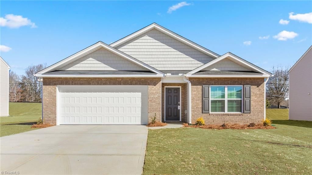 424 Owens Ridge Way, Lexington, NC 27292 Main Photo