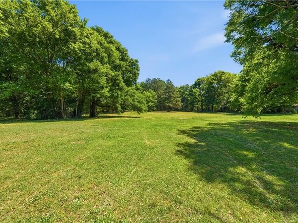 102 Jackson Drive SE, Adairsville, GA 30103