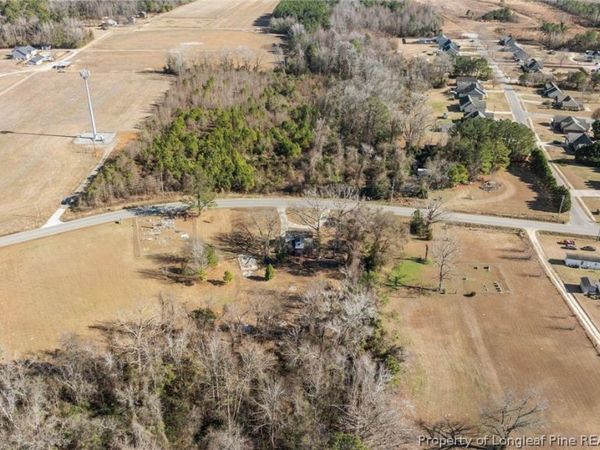 1737 W Carthage Road , Lumberton, NC 28360