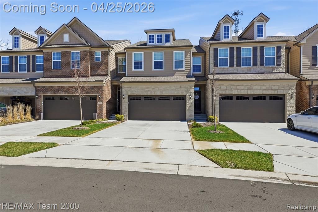 838 Addison Circle , Commerce Township, MI 48390 Main Photo