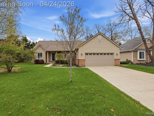 3300 Viking Drive , Commerce Twp, MI 48390