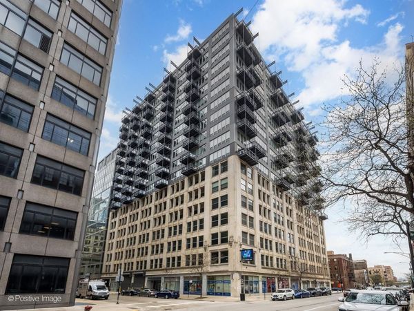 565 W Quincy Street , Unit 704, Chicago, IL 60661