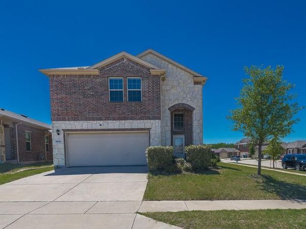 2070 Puma Street, Crandall, TX 75114