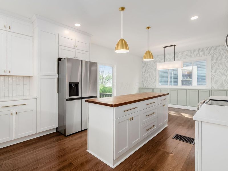 95 E Pacemont Road, Columbus, OH 43202 Photo 15