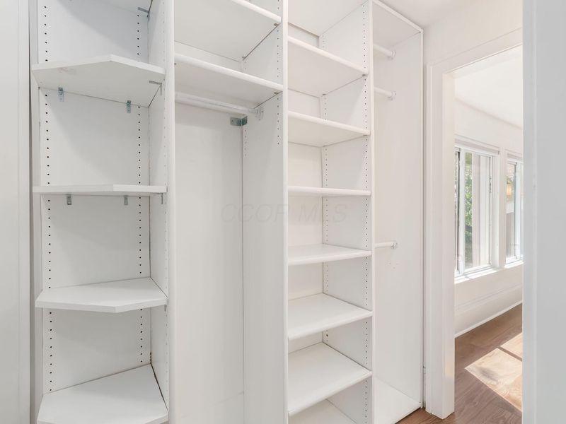 95 E Pacemont Road, Columbus, OH 43202 Photo 23