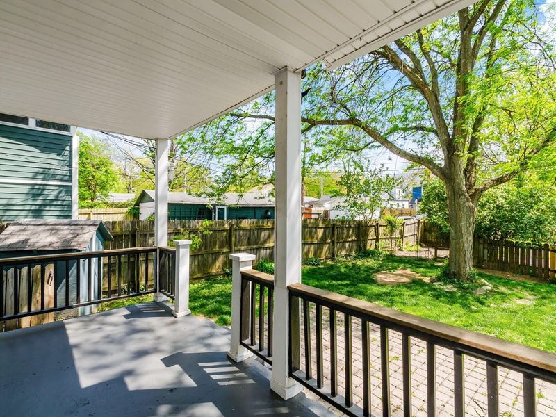 95 E Pacemont Road, Columbus, OH 43202 Photo 32