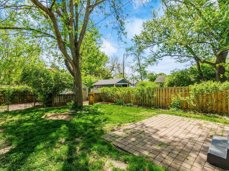 95 E Pacemont Road, Columbus, OH 43202 Photo 34