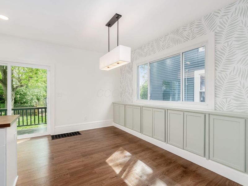 95 E Pacemont Road, Columbus, OH 43202 Photo 9