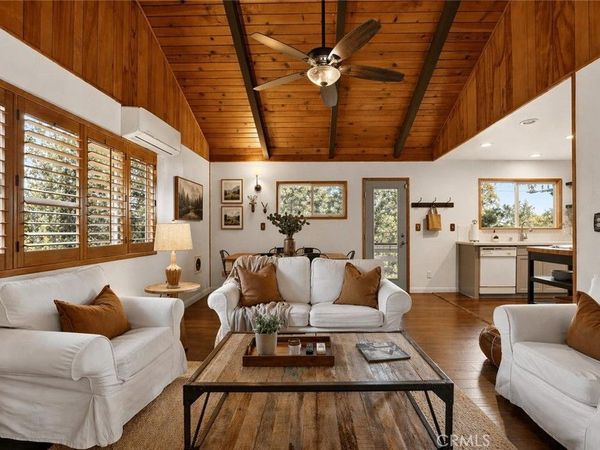176 Fir Terrace, Cedar Glen, CA 92321