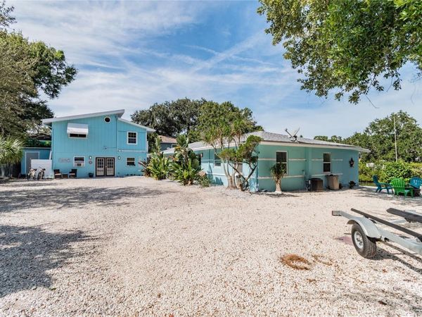 607 BETMOR LANE , Unit Beachcombe, PALM HARBOR, FL 34683