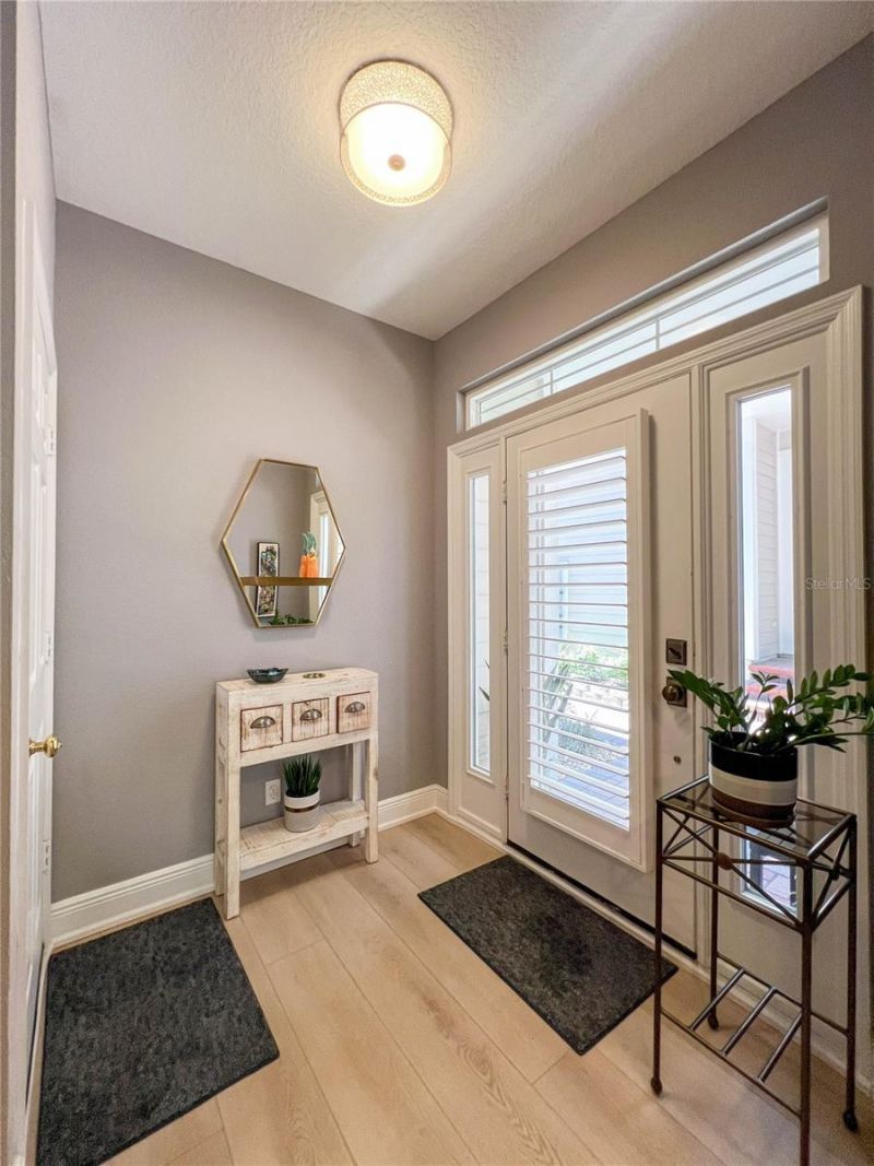 350 2nd Street N, Unit 8, Saint Petersburg, FL 33701 Photo