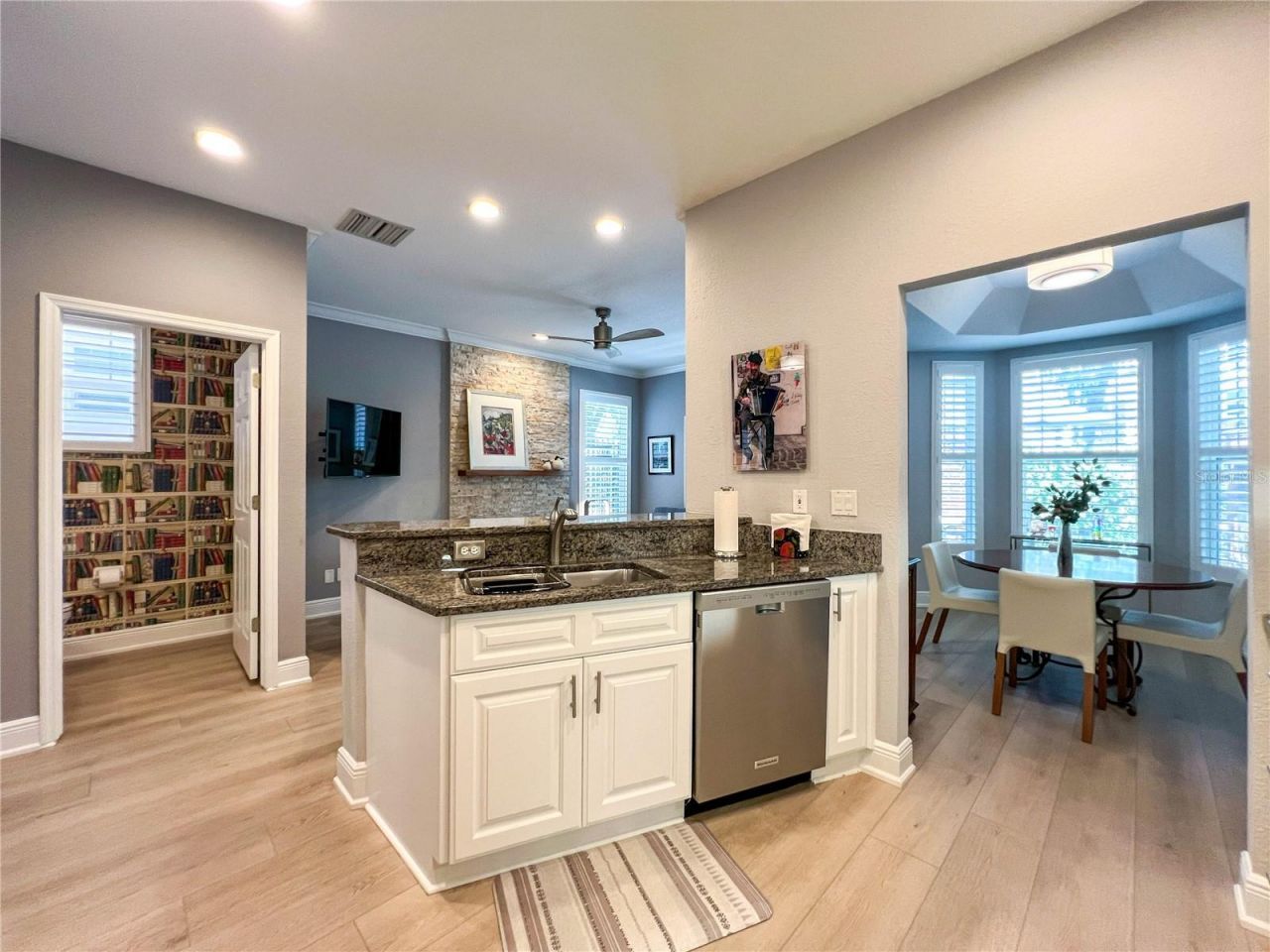 350 2nd Street N, Unit 8, Saint Petersburg, FL 33701 Photo