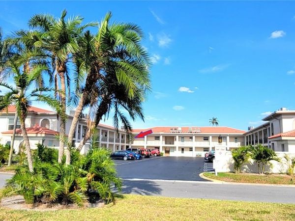 10351 REGAL DRIVE , Unit 18, LARGO, FL 33774