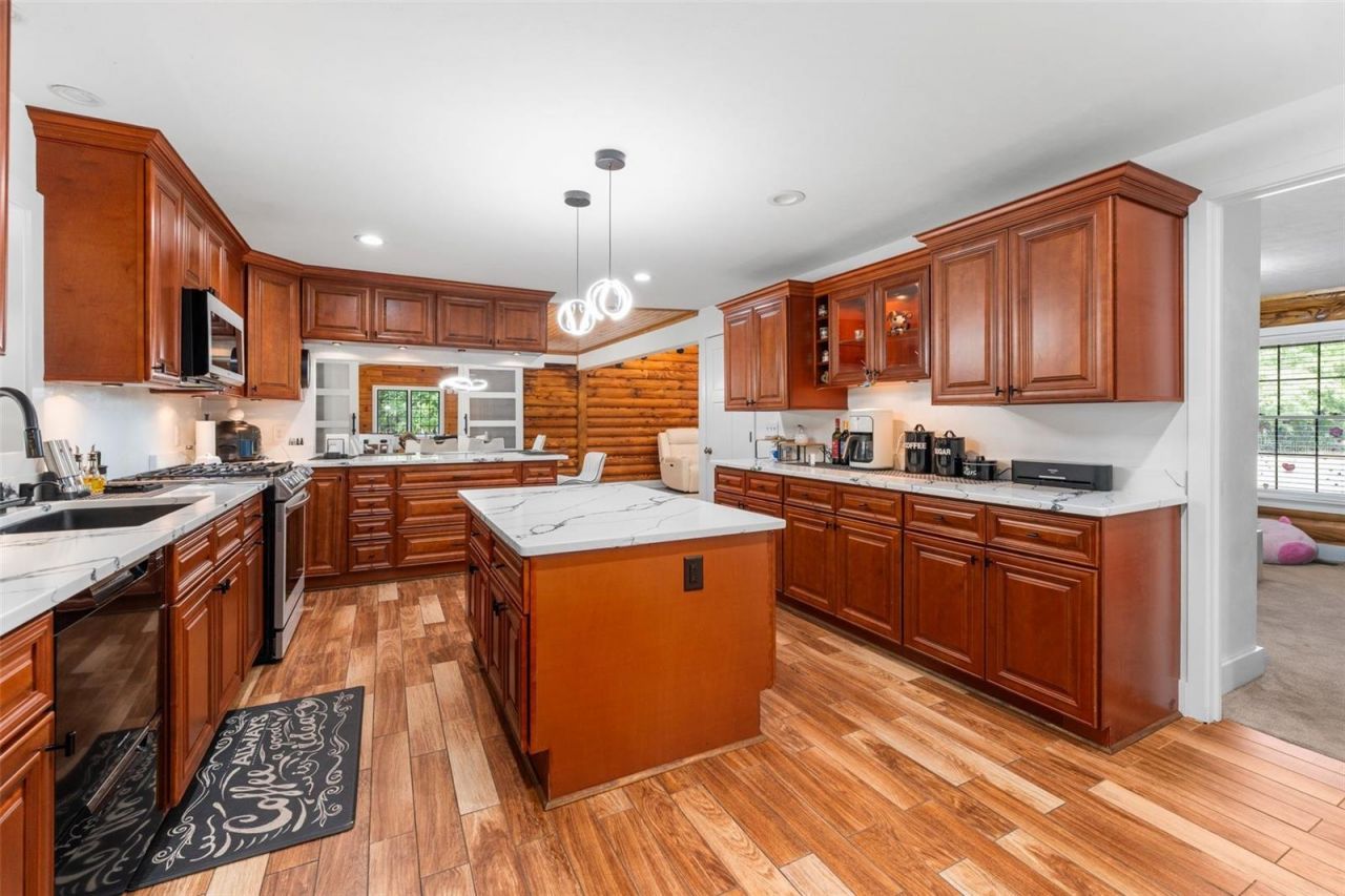 1114 SW 143rd Street , Newberry, FL 32669 Photo