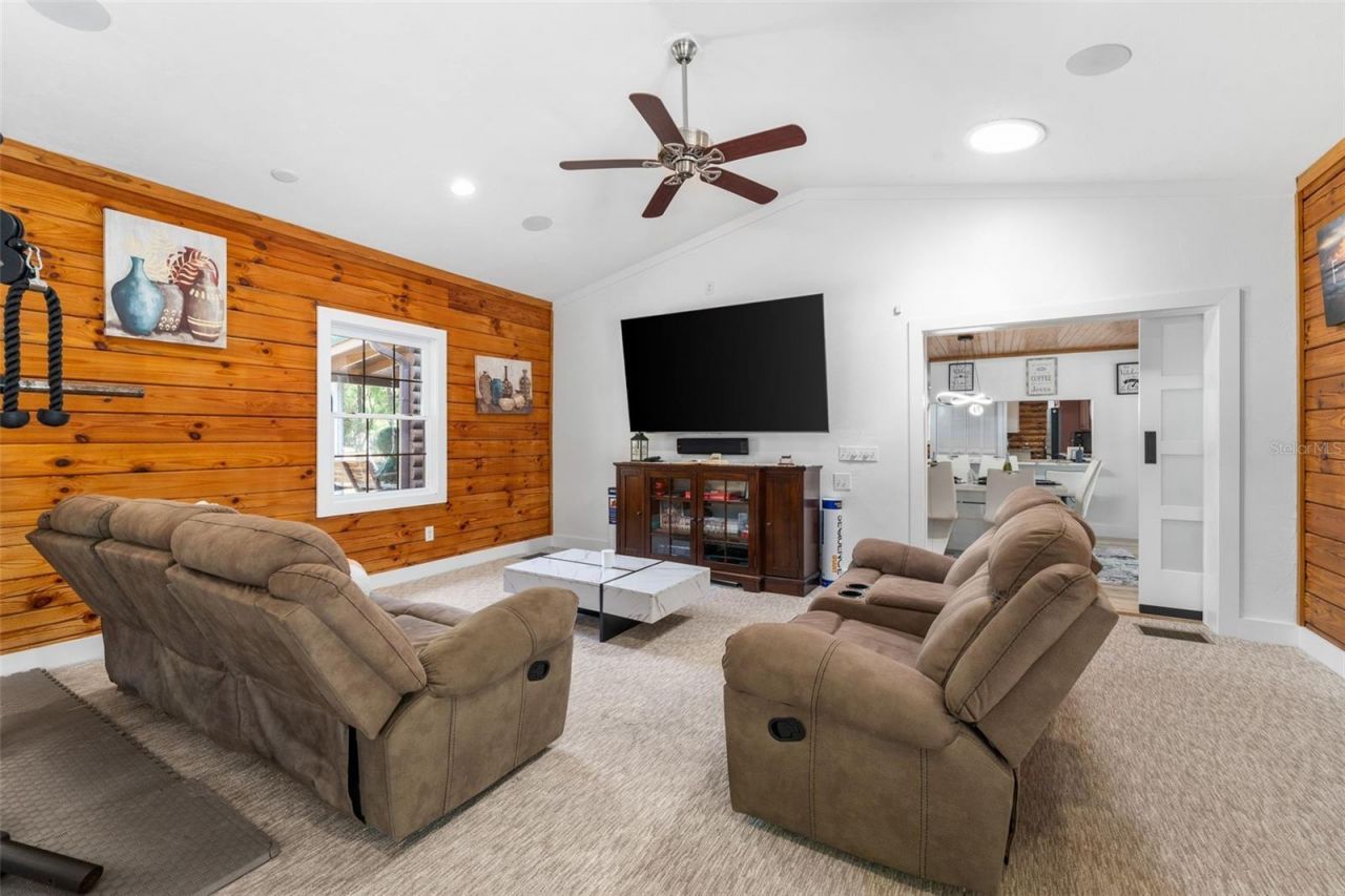 1114 SW 143rd Street , Newberry, FL 32669 Photo