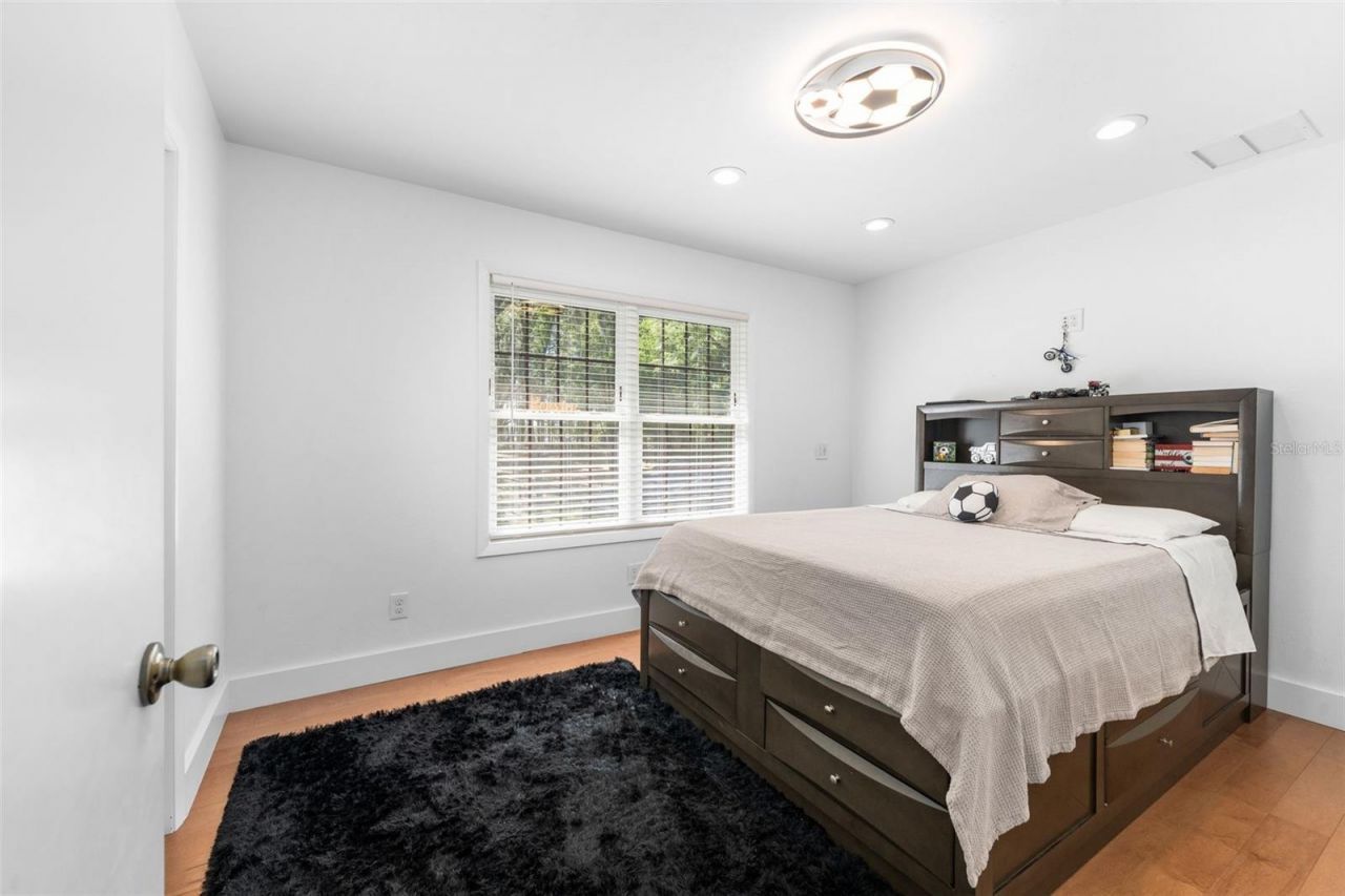 1114 SW 143rd Street , Newberry, FL 32669 Photo