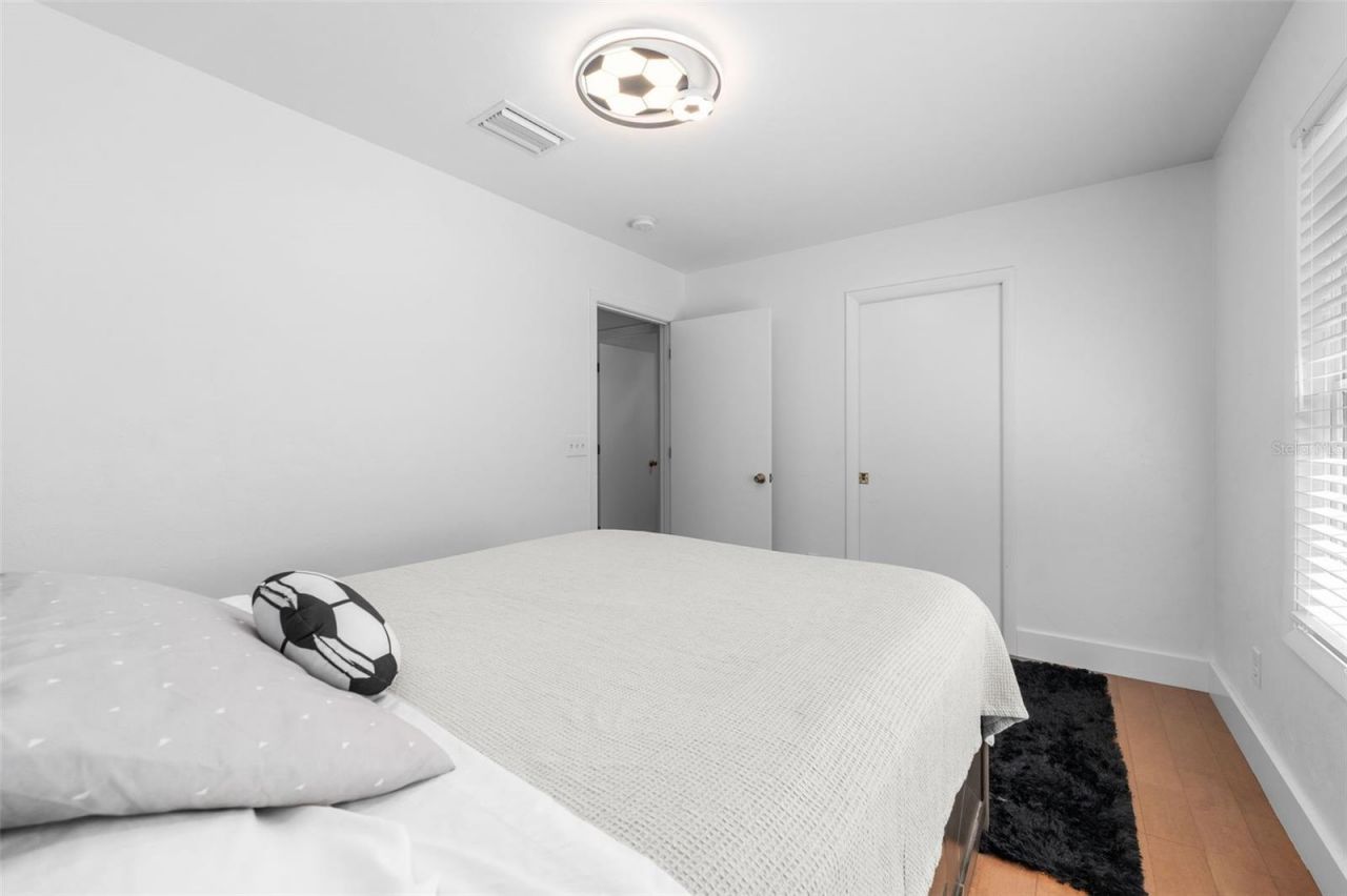 1114 SW 143rd Street , Newberry, FL 32669 Photo