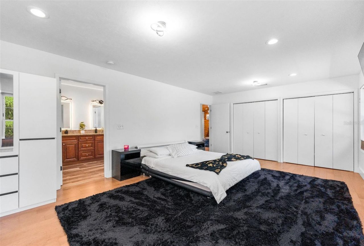 1114 SW 143rd Street , Newberry, FL 32669 Photo