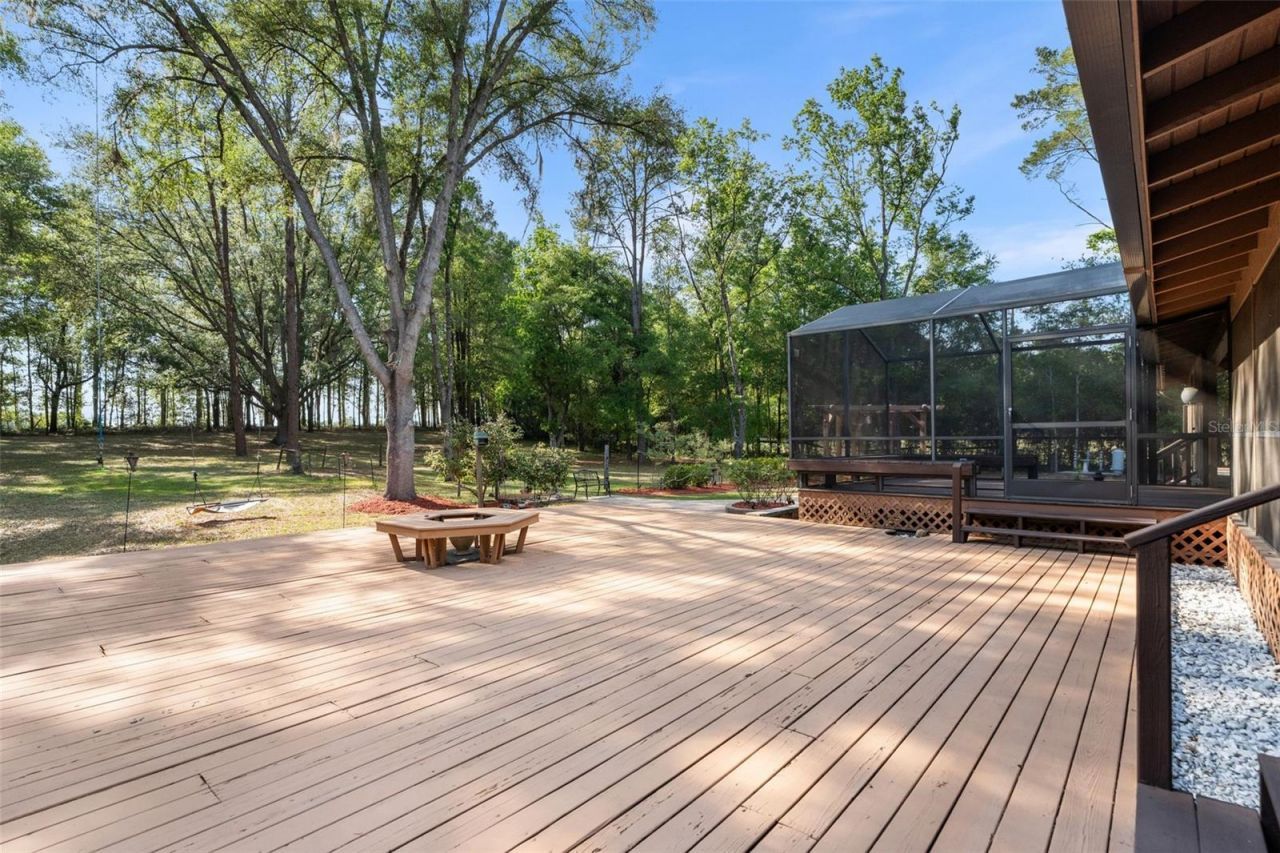 1114 SW 143rd Street , Newberry, FL 32669 Photo