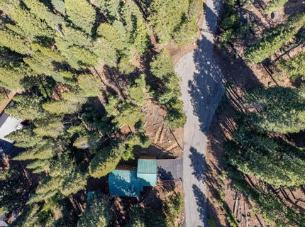 10902 Laurelwood Drive, Truckee, CA 96161 Photo