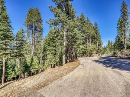 10902 Laurelwood Drive, Truckee, CA 96161 Photo