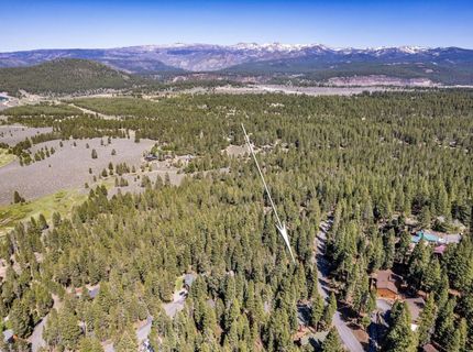 10902 Laurelwood Drive, Truckee, CA 96161 Photo