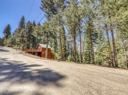 10902 Laurelwood Drive, Truckee, CA 96161 Photo