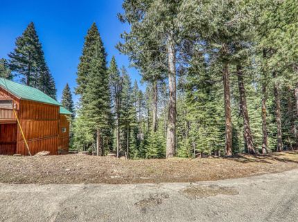 10902 Laurelwood Drive, Truckee, CA 96161 Photo