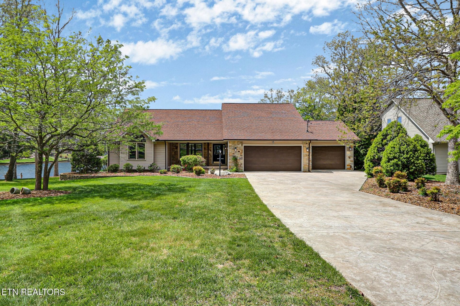 150 Lakewood Drive, Crossville, TN 38558 Main Photo
