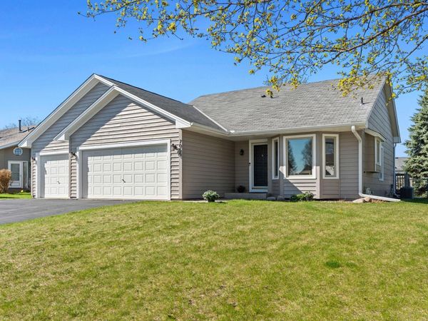 7055 Upper 157th Street W, Apple Valley, MN 55124