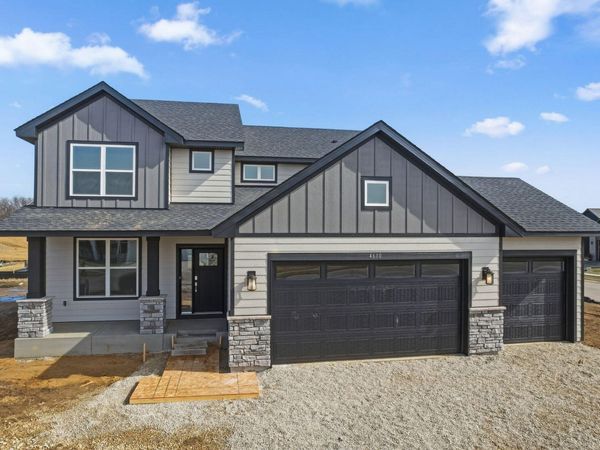 4610 Buckingham Drive NW, Rochester, MN 55901