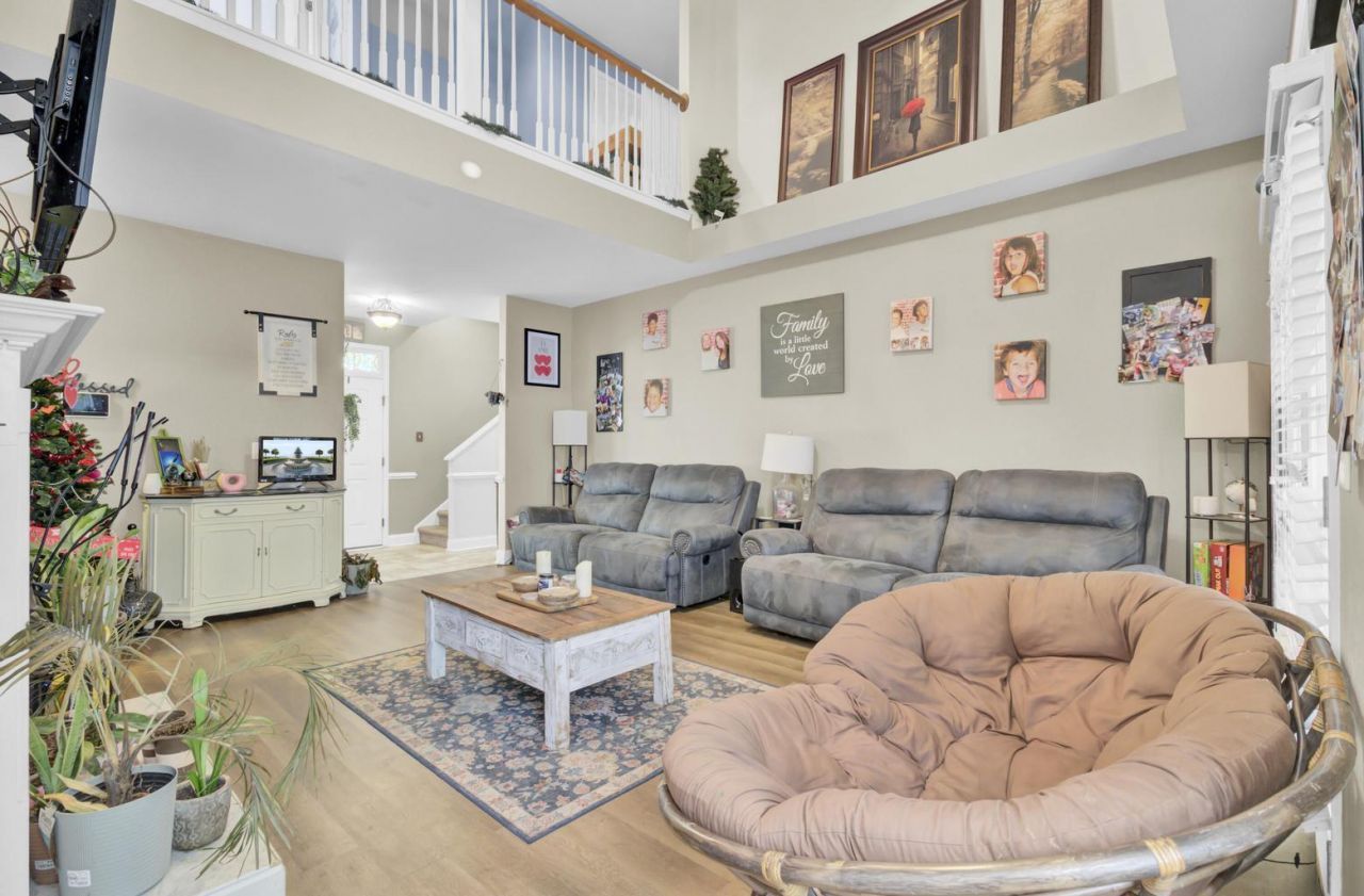 172 Cotillion Crescent Photo 31