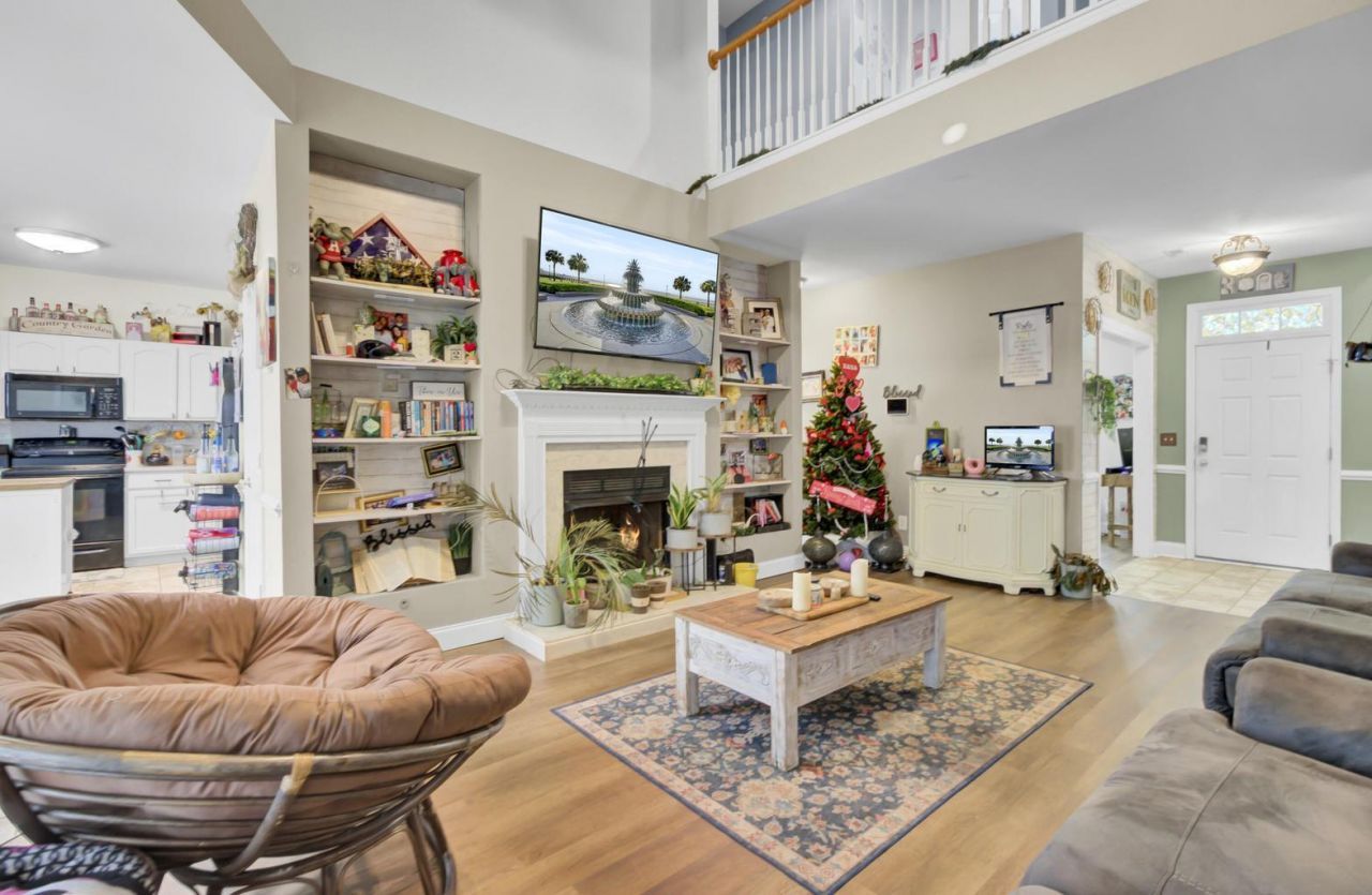 172 Cotillion Crescent Photo 32