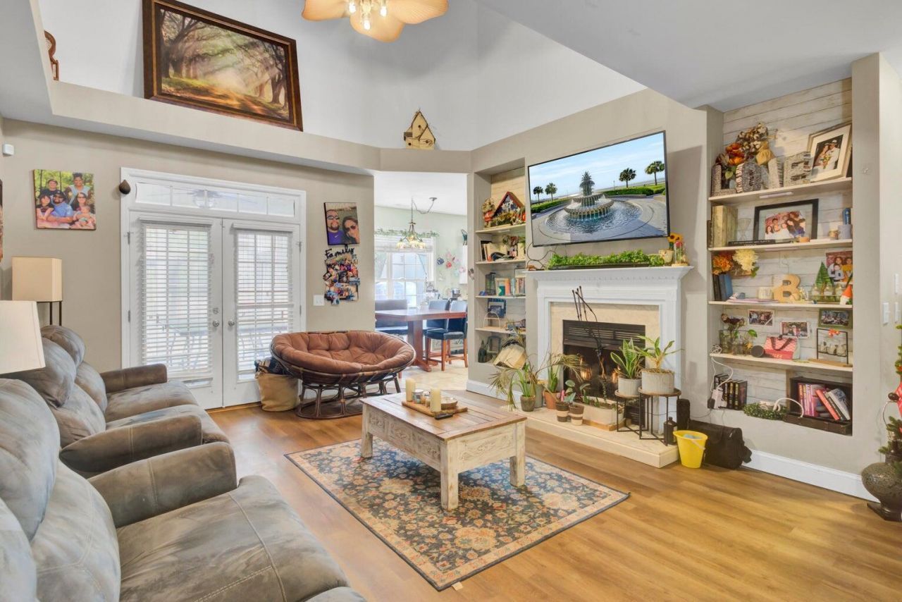 172 Cotillion Crescent Photo 34