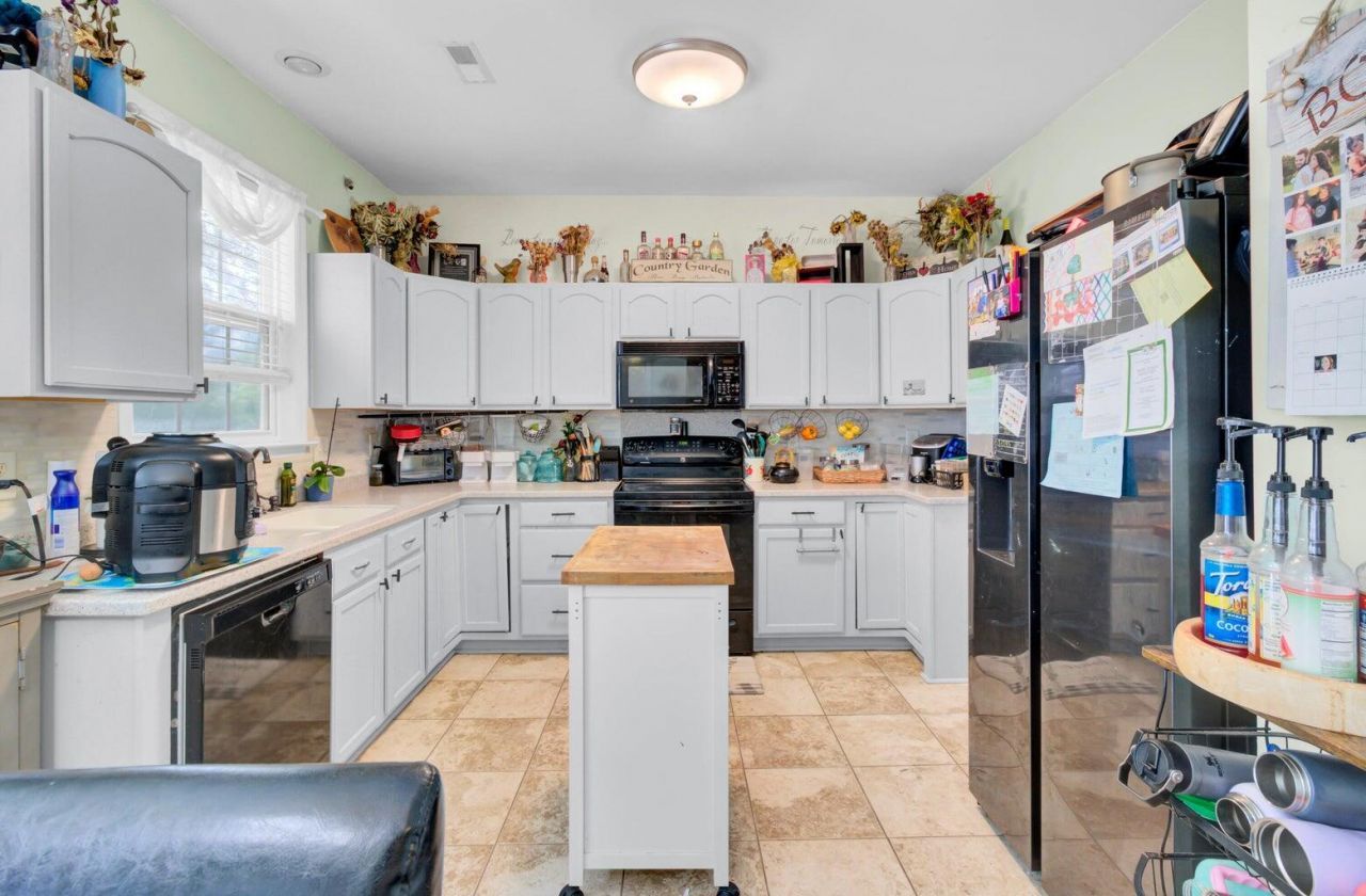 172 Cotillion Crescent Photo 7