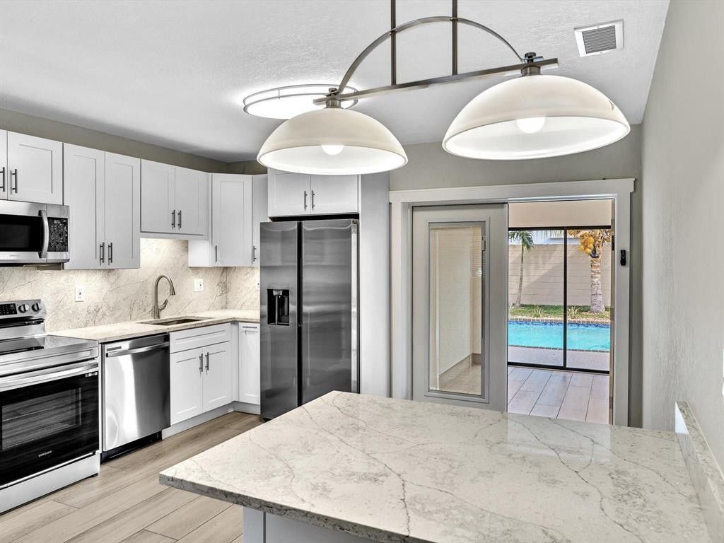 541 NE 18th Street, Boca Raton, FL 33432 Photo